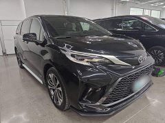 Toyota Grevias 2.5L Hybrid Premium Plus Edition - фото 3