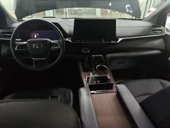 Toyota Grevias 2.5L Hybrid Premium Plus Edition - фото 9