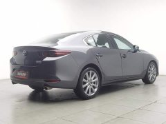 Mazda3 Axela 2.0L Automatic Luster Edition - photo 2