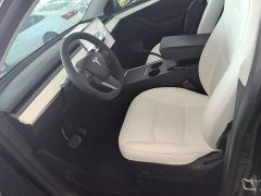 Tesla Model Y Rear-Wheel Drive - ფოტო 14