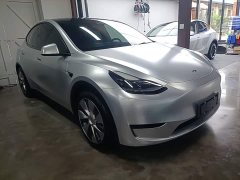 Tesla Model Y Rear-Wheel Drive - ფოტო 3