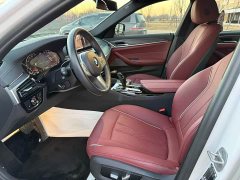 BMW 5 Series 530Li Premier M Sport Package - ფოტო 3