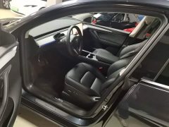Tesla Model Y Rear-Wheel Drive - ფოტო 14