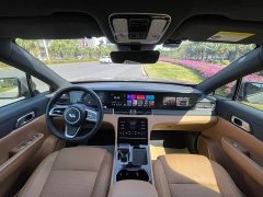 Li Auto ONE Extended Range 6-Seater - photo 8