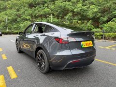 Tesla Model Y Long Range All-Wheel Drive - фото 18