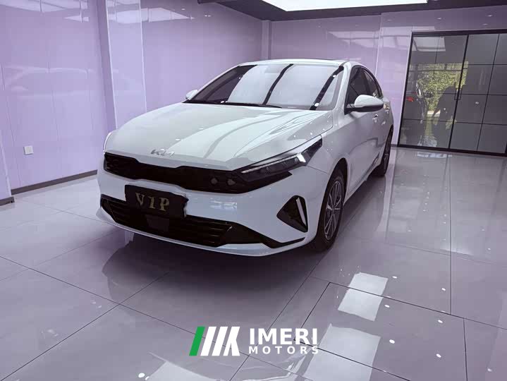 Kia K3 1.5L CVT Luxury Edition - автомобиль из Китая