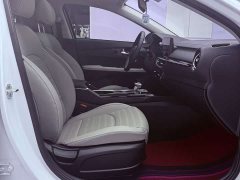 Kia K3 1.5L CVT Luxury Edition - фото 16