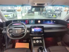 Lincoln Explorer 2.0T FWD Base - ფოტო 9