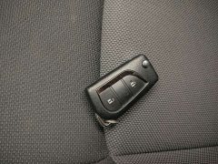 Toyota Frontlander 2.0L CVT Elite - photo 20