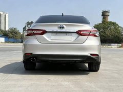 Toyota Camry Hybrid Luxury - ფოტო 11
