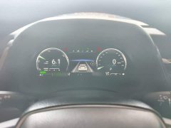 Toyota Camry Hybrid Luxury - ფოტო 2