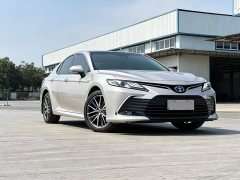 Toyota Camry Hybrid Luxury - ფოტო 5