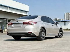 Toyota Camry Hybrid Luxury - ფოტო 8