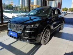 Lincoln Explorer 2.0T Two-Wheel Drive Premium - ფოტო 1