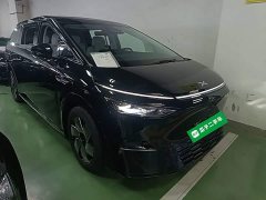 XPeng X9 640 AWD High Performance Max - ფოტო 3