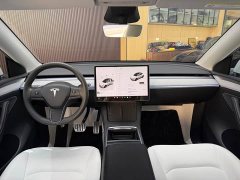 Tesla Model Y Long Range All-Wheel Drive - ფოტო 15