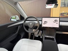 Tesla Model Y Long Range All-Wheel Drive - ფოტო 16