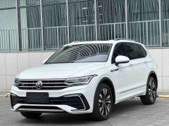 Volkswagen Tiguan L 330TSI Automatic FWD R-Line Comfort Edition - фото 1