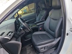 Toyota Sienna 2.5L Hybrid Premium Edition - photo 10
