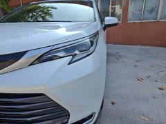 Toyota Sienna 2.5L Hybrid Premium Edition - photo 17