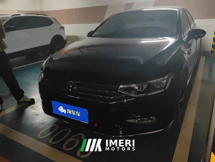 Volkswagen Magotan 2 Million Units Commemorative Edition 330TSI DSG Leading Version - автомобиль из Китая