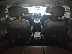Toyota Sienna 2.5L Hybrid Platinum Edition - photo 13