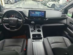 Toyota Sienna 2.5L Hybrid Platinum Edition - photo 14