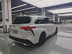 Toyota Sienna 2.5L Hybrid Platinum Edition - photo 18