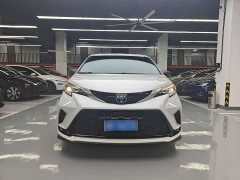 Toyota Sienna 2.5L Hybrid Platinum Edition - photo 2