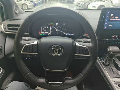 Toyota Sienna 2.5L Hybrid Platinum Edition - photo 6