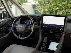 Toyota Alphard Hybrid 2.5L Premium Edition - фото 11
