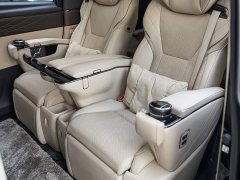 Toyota Alphard Hybrid 2.5L Premium Edition - фото 19