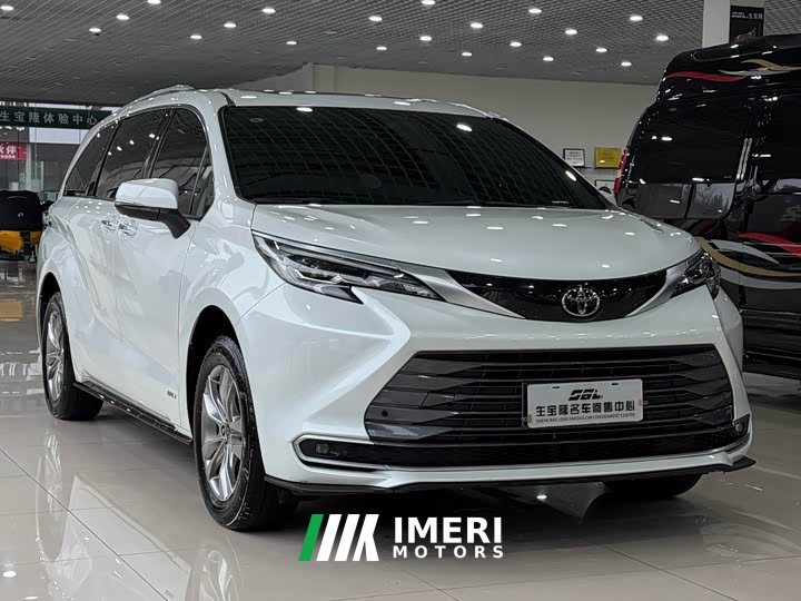 Toyota Sienna 2.5L Hybrid AWD Luxury - автомобиль из Китая
