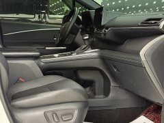 Toyota Sienna 2.5L Hybrid AWD Luxury - фото 4