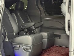 Toyota Sienna 2.5L Hybrid AWD Luxury - фото 5