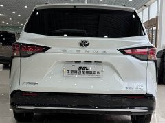 Toyota Sienna 2.5L Hybrid AWD Luxury - фото 9