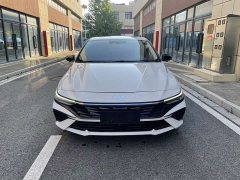 Hyundai Elantra 1.5L CVT Luxury - ფოტო 2