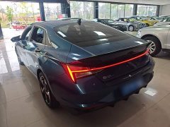 Hyundai Elantra 240TGDi DCT LUX Luxury Edition - photo 4