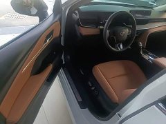 Toyota Camry 2.0GVP Luxury Edition - photo 15