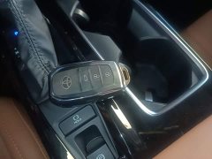 Toyota Camry 2.0GVP Luxury Edition - photo 8