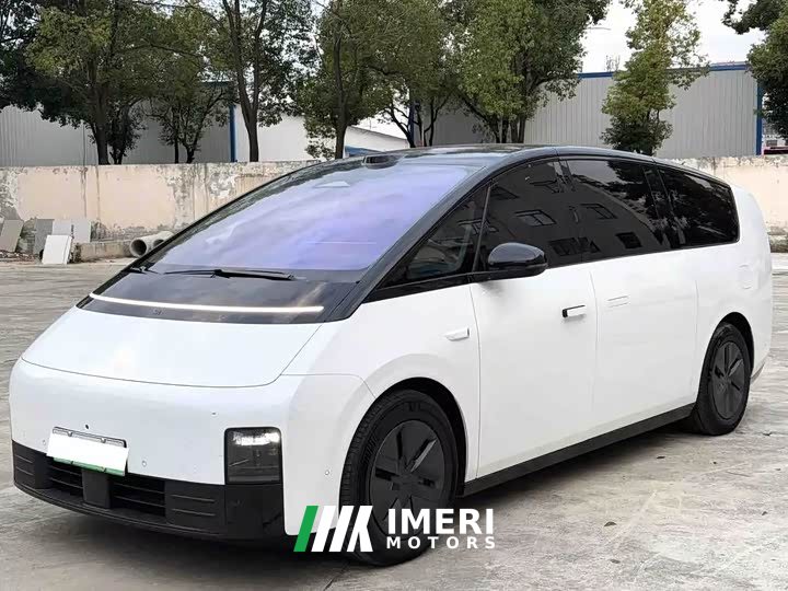 Li Auto MEGA Ultra Smart Refresh Edition - ავტომობილი ჩინეთიდან