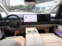 Li Auto MEGA Ultra Smart Refresh Edition - ფოტო 14