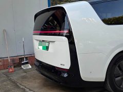 Li Auto MEGA Ultra Smart Refresh Edition - ფოტო 4