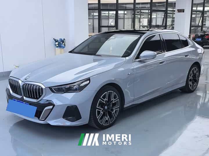 BMW 5 Series 530Li Luxury M Sport Package