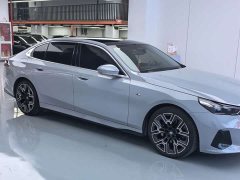 BMW 5 Series 530Li Luxury M Sport Package - photo 3