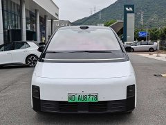 Li Auto MEGA Home Family Edition - ფოტო 2