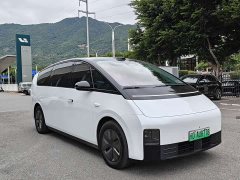 Li Auto MEGA Home Family Edition - ფოტო 3