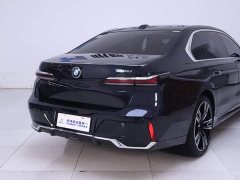 BMW 7 Series 740Li Premier M Sport Package - фото 8