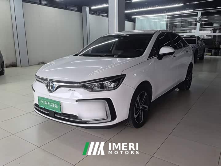 Beijing EU5 R500 Smart Wind Edition - автомобиль из Китая
