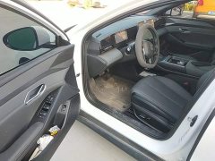 BYD Qin L EV 545KM Yunzhan Edition - ფოტო 15